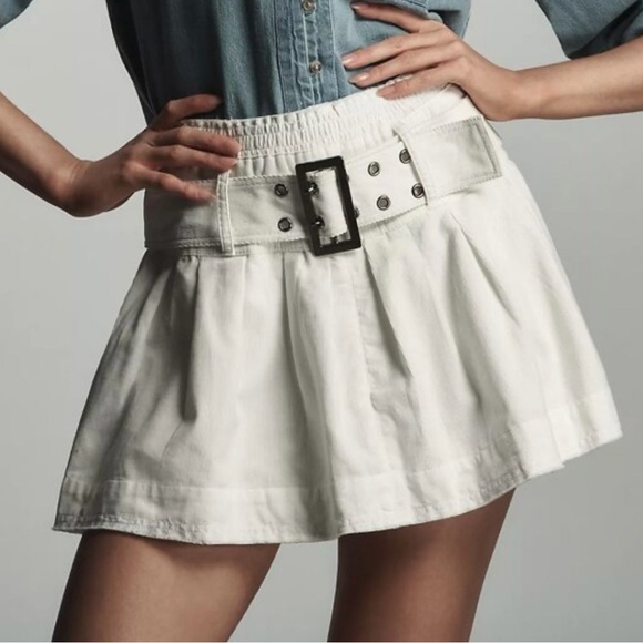 Anthropologie Dresses & Skirts - ANTHROPOLIGIE PILCRO PLEATED MINI SKIRT